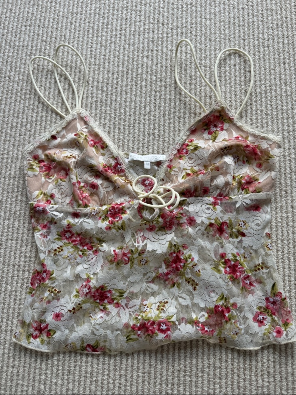 Floral Lace Camisole with Decorative Ring - Pink/White